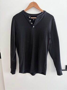 ESNTLS Men's Black Long-Sleeve Henley Shirt - Size Large